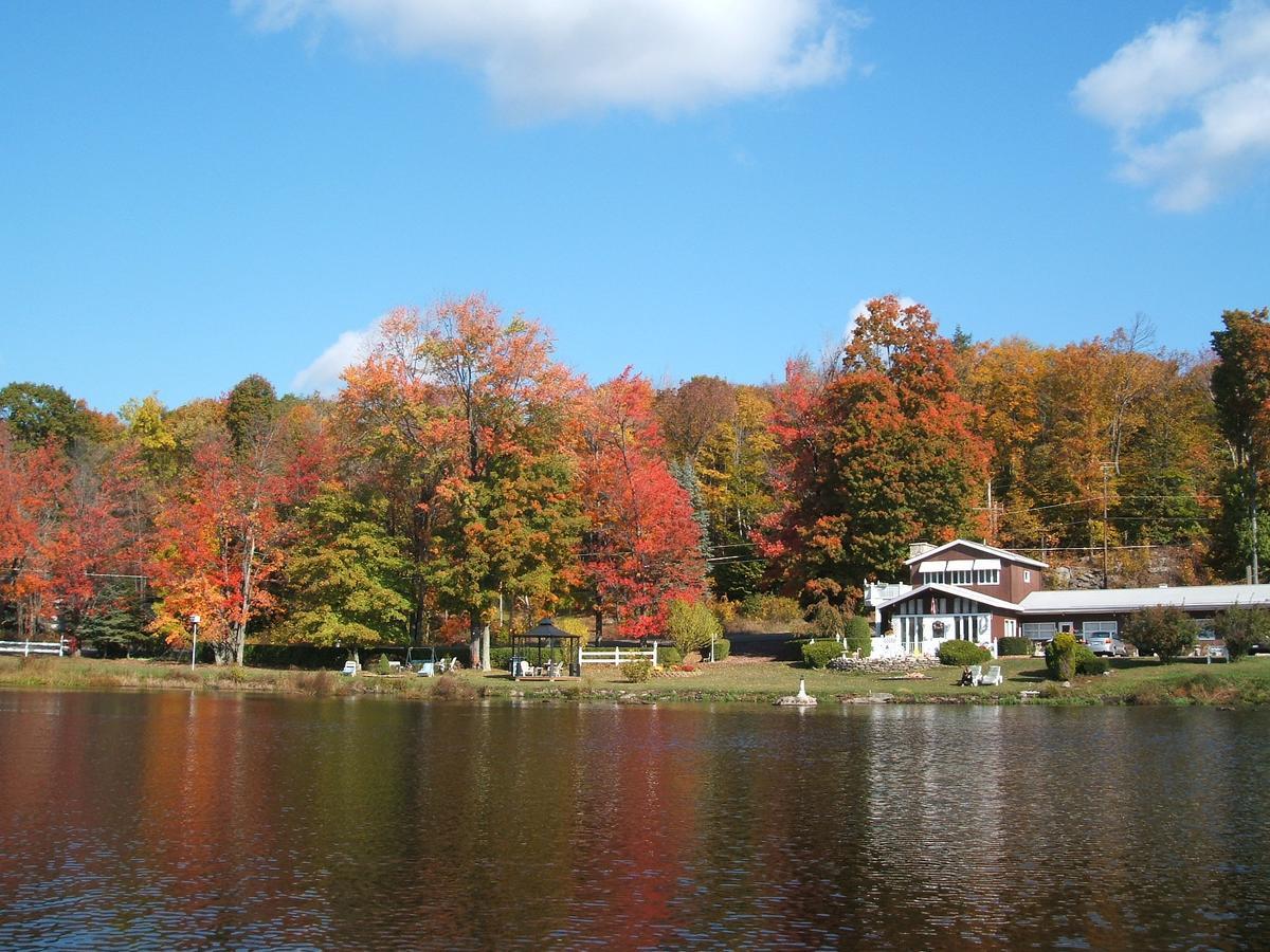 Lake Moc A Tek Inn Lakeville Buitenkant foto